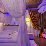 Boutique Mikaela (adults Only) 3* Μπρασόβ