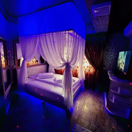 Love hotel Boutique Mikaela (adults Only) Braşov