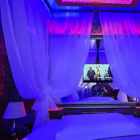 Love hotel Boutique Mikaela (adults Only)