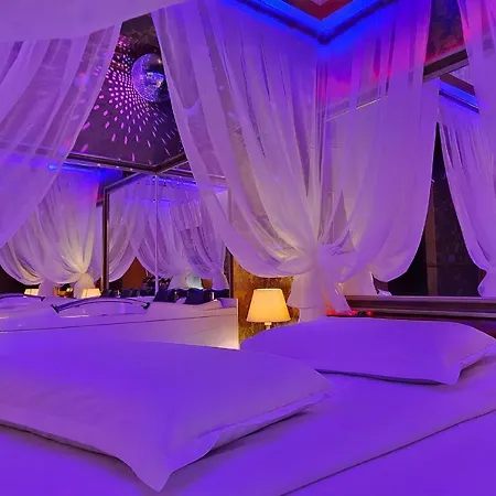 Boutique Mikaela (adults Only) 3* Brašov