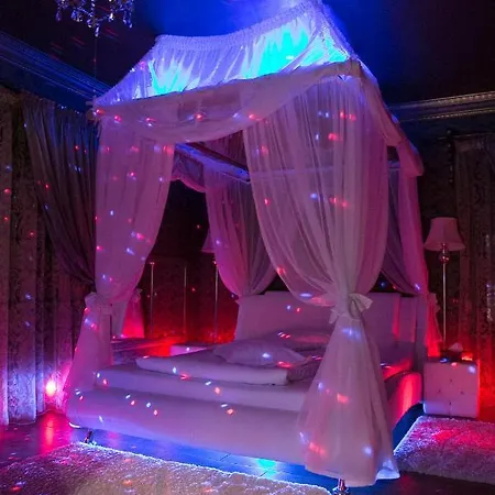 Boutique Mikaela (adults Only) Hodinový hotel Brašov