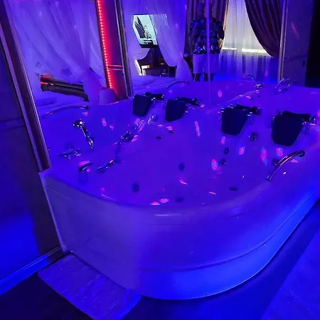 Boutique Mikaela (adults Only) Braşov