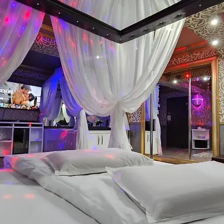 Boutique Mikaela (adults Only) Brašov