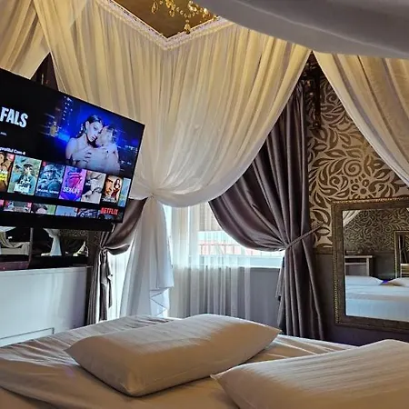 Boutique Mikaela (adults Only) Hodinový hotel Brašov