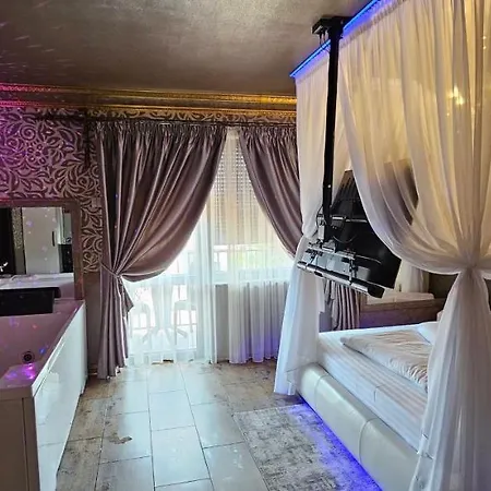 Hodinový hotel Boutique Mikaela (adults Only) 3*