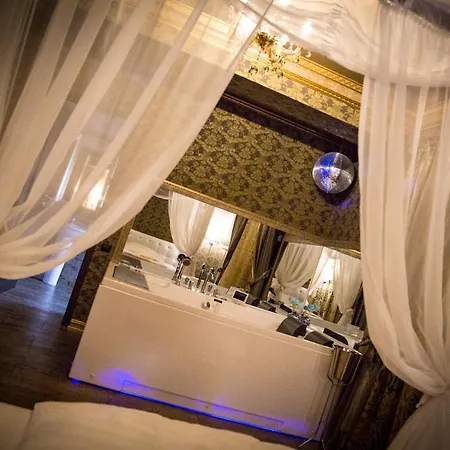 Boutique Mikaela (adults Only)