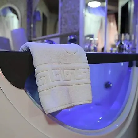 Boutique Mikaela (adults Only) 3* Braşov