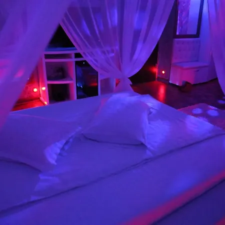 Hodinový hotel Boutique Mikaela (adults Only) 3*