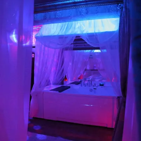 Boutique Mikaela (adults Only) 3* Brašov