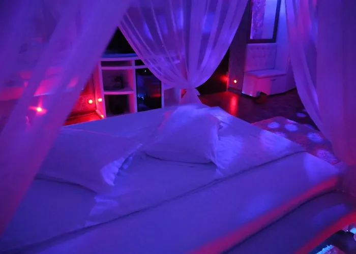 Hotel del amor Boutique Mikaela (adults Only) 3*